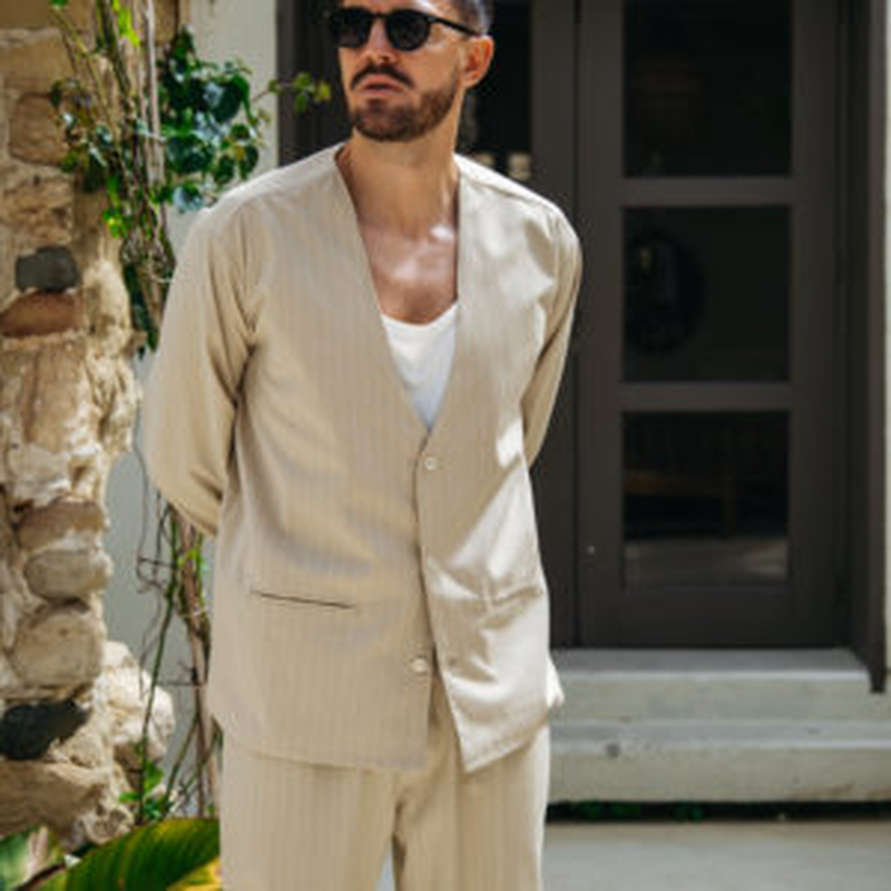 Striped relaxed fit suit in beige-null