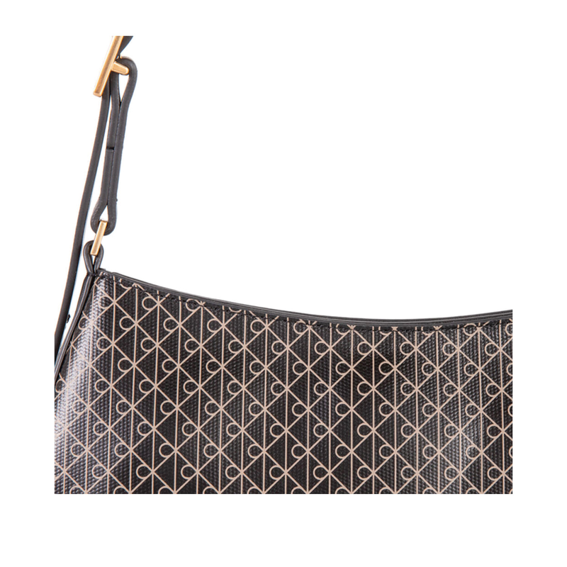 Calvin Klein &gamma;&upsilon;&nu;&alpha;&iota;&kappa;&epsilon;ί&alpha; &tau;&sigma;ά&nu;&tau;&alpha; ώ&mu;&omicron;&upsilon;-null