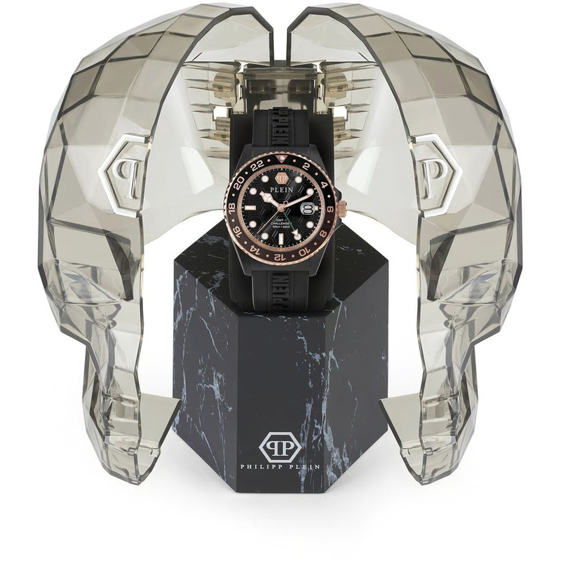 Black synthetic sport watch-null