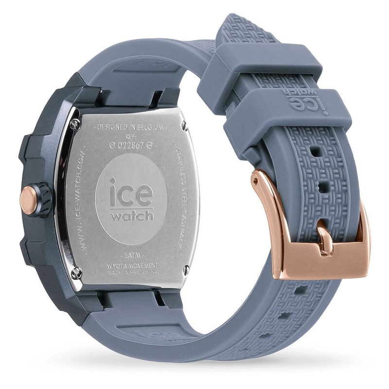 Blue synthetic sport watch-null