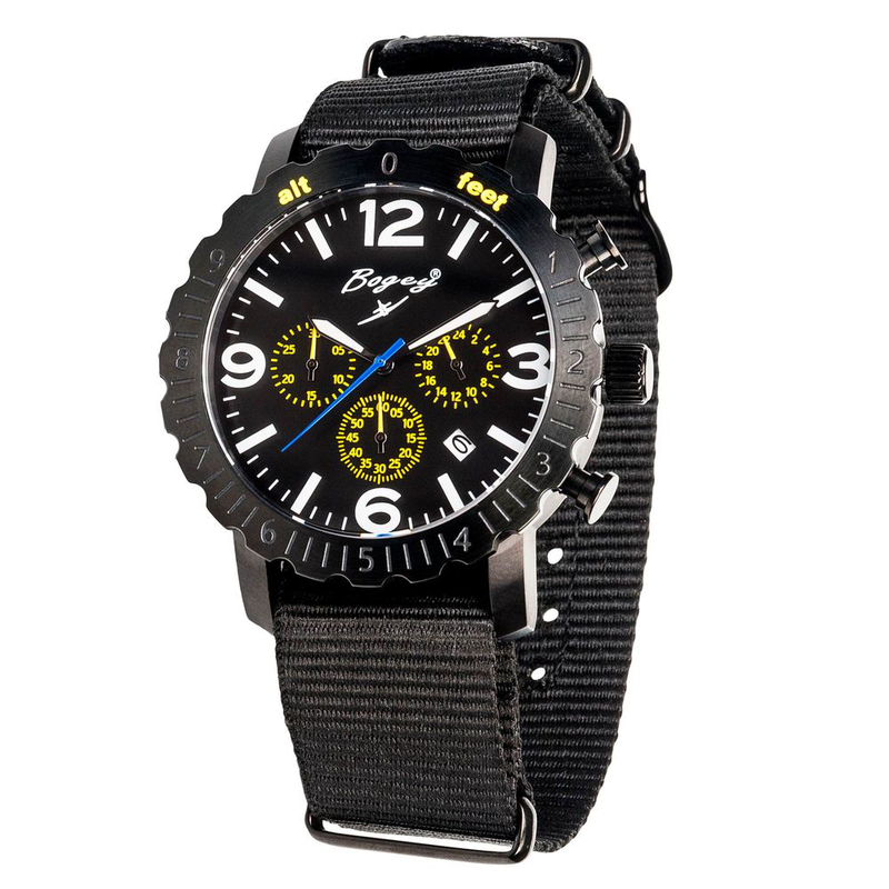 Black rubber sport watch-null