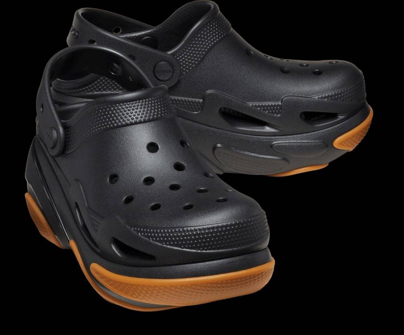 Bubble crush clog-null