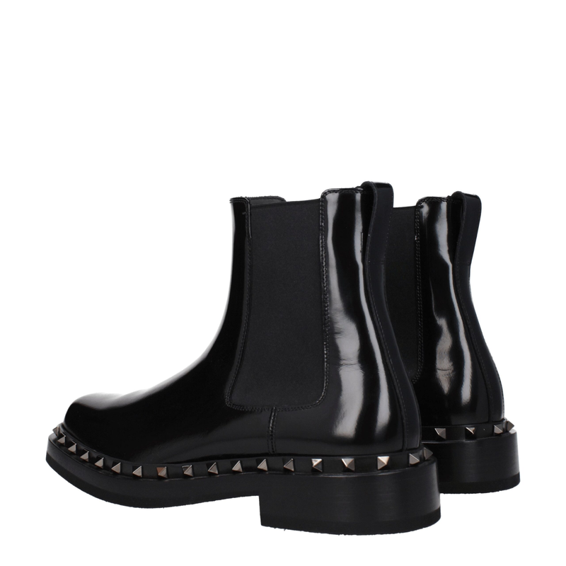Black leather ankle boots-null