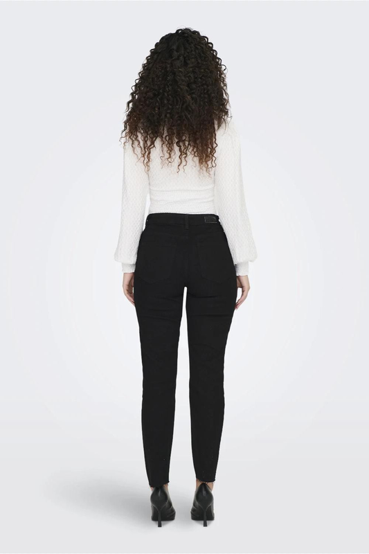 Only emily hw jeans image number null