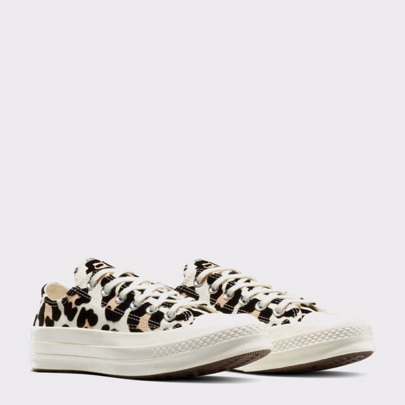 Chuck 70-null