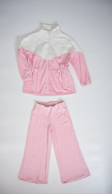 Velvet set with sweat details-null