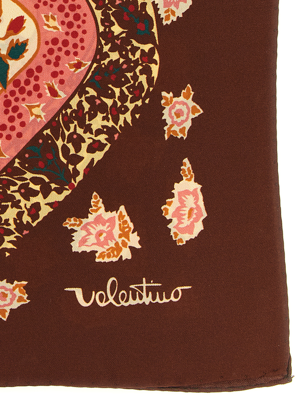Brown silk foulard-null
