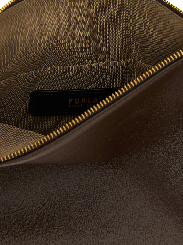 Brown lamb leather shoulder bag-null