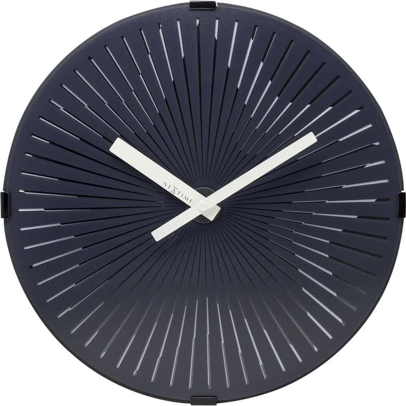 Black plastic dress watch-null