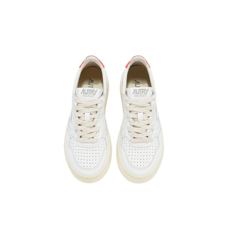 White leather sneakers-null