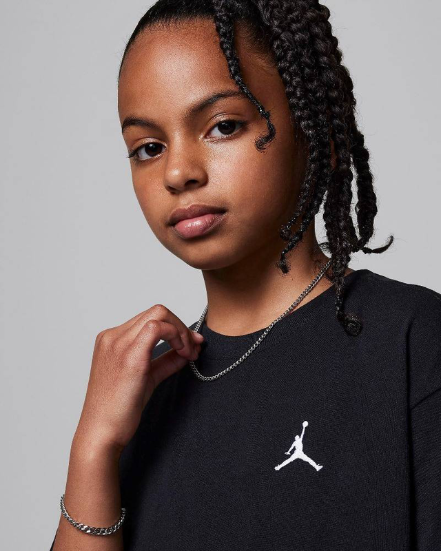 Girls mj brklyn essentials short sleeves t-shirt image number null