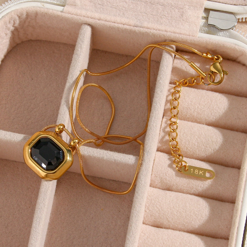 {"en":"zircon stone necklace","el":"zircon stone necklace"}-null