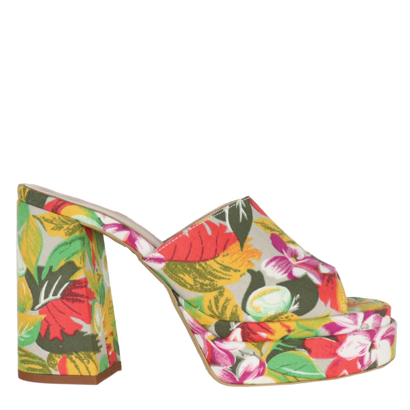 Koniarisshoes &gamma;&upsilon;&nu;&alpha;ί&kappa;&epsilon;&iota;&omicron; mule-null