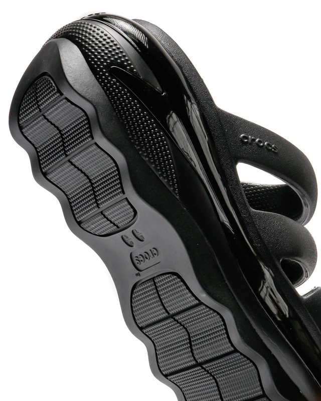 Mega crush triple strap image number null