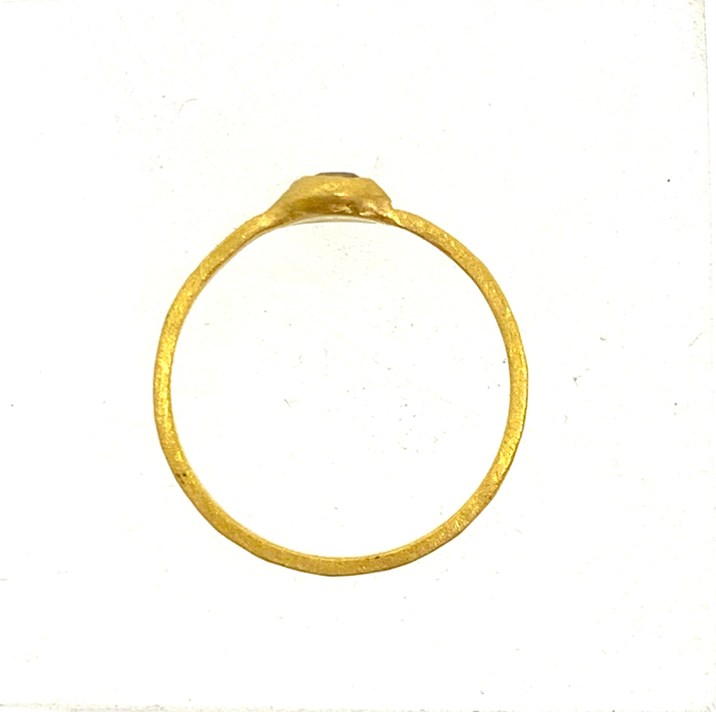 Ring 24ct gold salt and pepper diamond-null