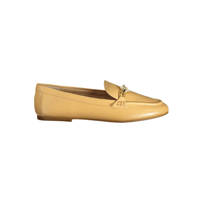 Beige leather womens classic shoe, Beige, medium
