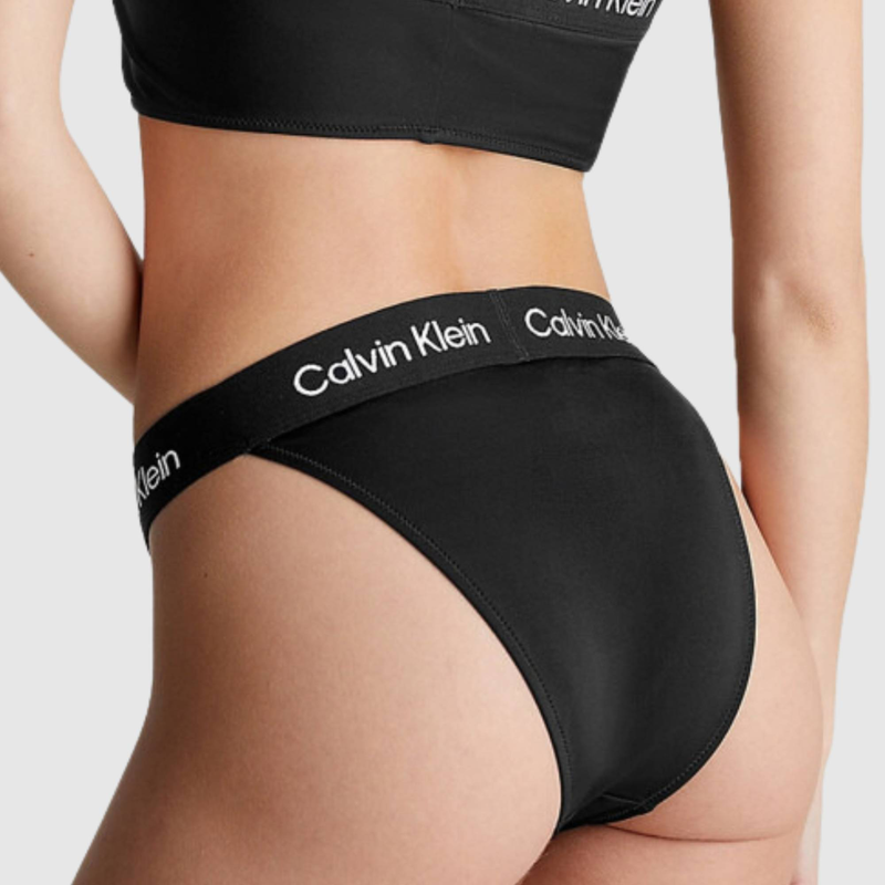 Cheeky high rise bikini image number null