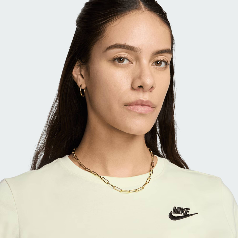 Product image: Sportswear club essentials-null
