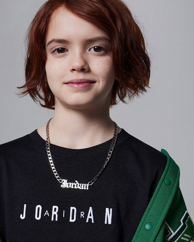 Boys mj wordmark emb crew-null