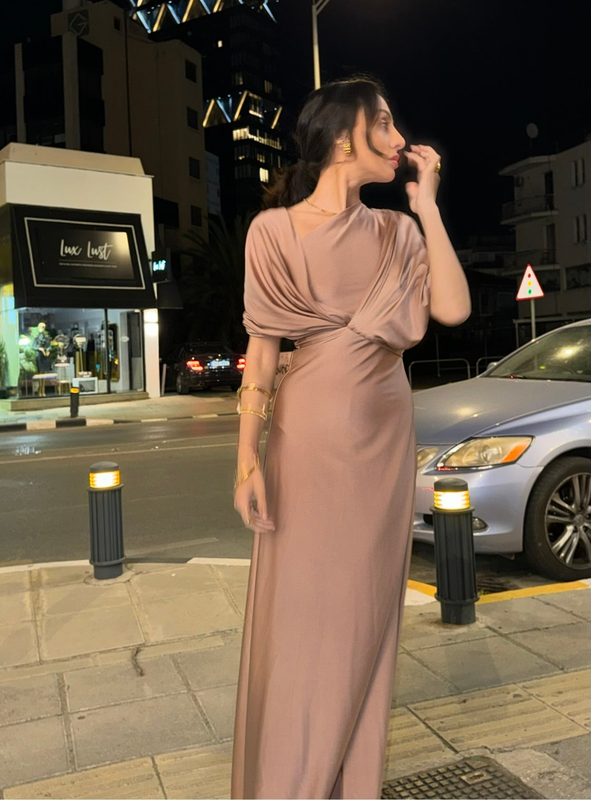 &ldquo;mary dress&rdquo;-null