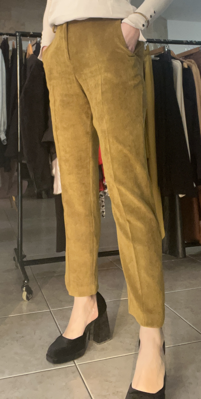 Icon cotle pants image number null