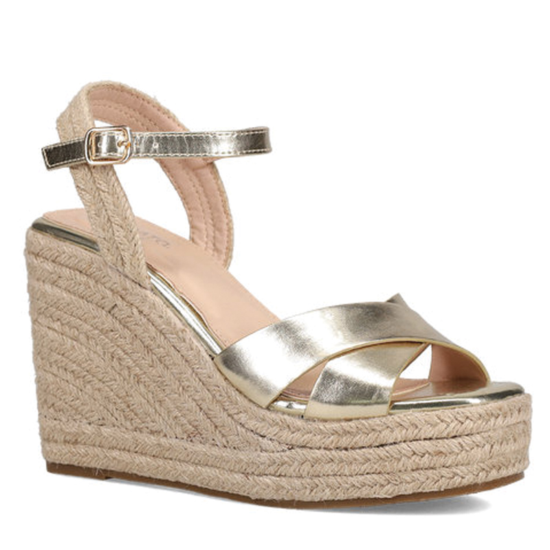 Migato &gamma;&upsilon;&nu;&alpha;&iota;&kappa;&epsilon;ί&alpha; &pi;&lambda;&alpha;&tau;&phi;ό&rho;&mu;&alpha;-null