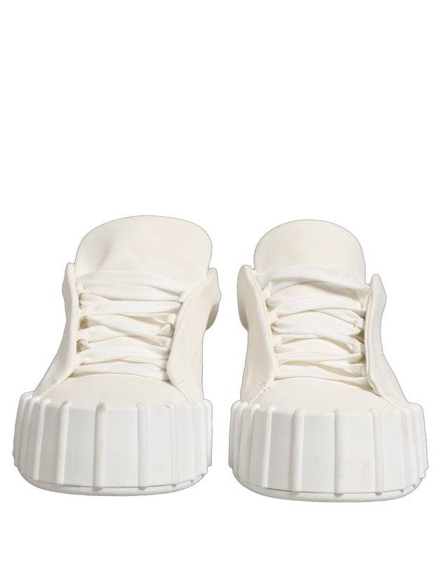 White leather low top lace up sneakers shoes-null