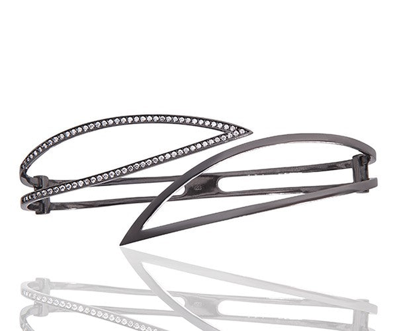 Hestia flame hand cuff-null