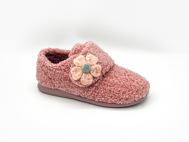 Puchitos pink toddler slippers with floral accent pch5080-null