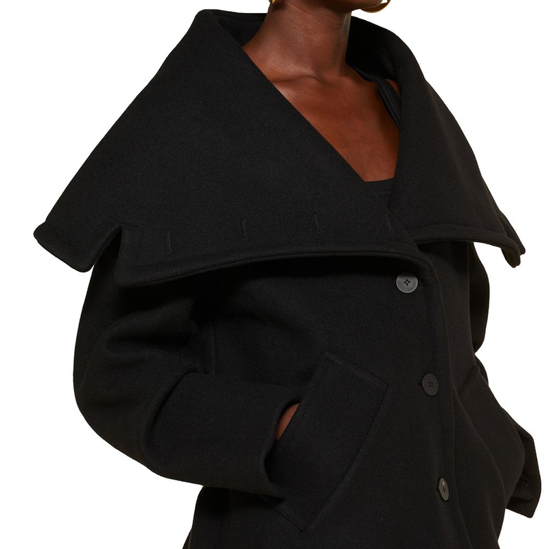 Black virgin wool coat-null