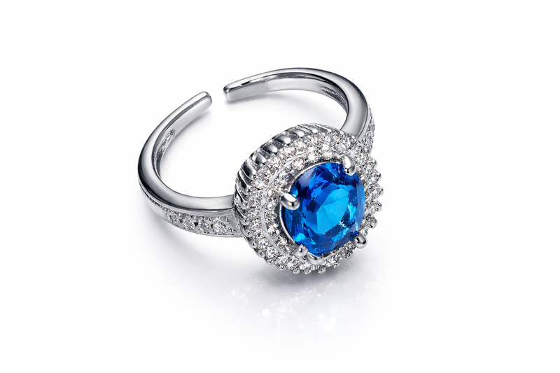 Silver stainless steel ring with blue heart crystal-null