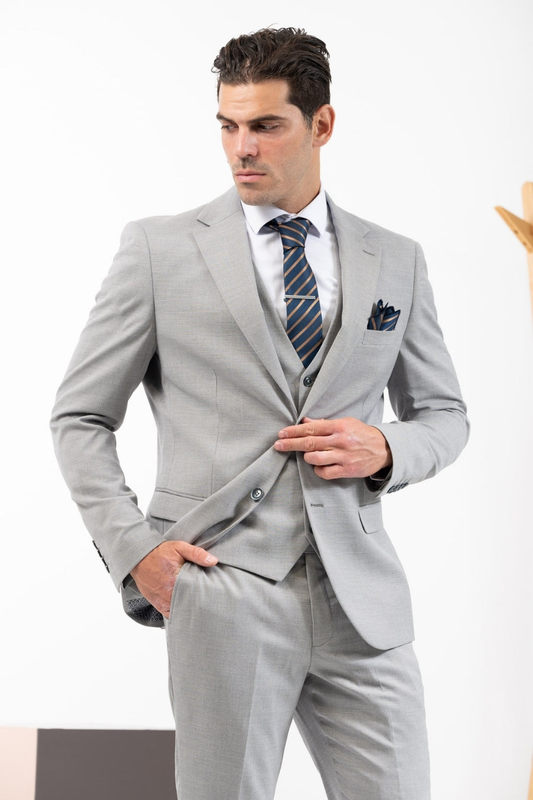 Ribera suit image number null