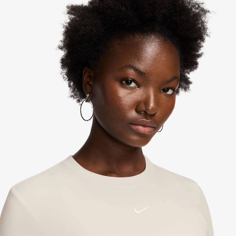 Nike sportswear womens chil knit cropped top-null