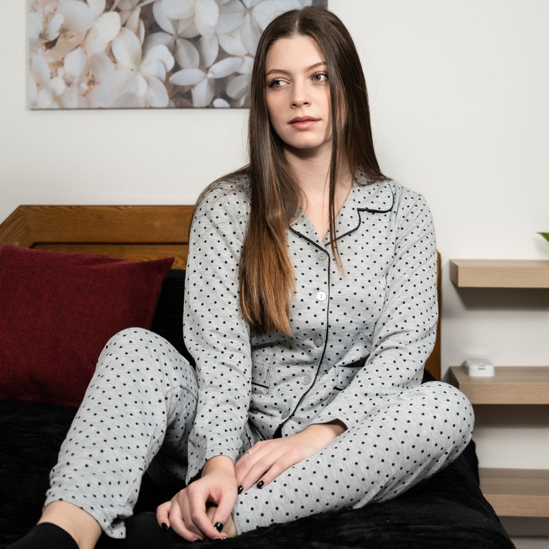 Ladys pajama with buttom in flanel fabric #it-5811-null