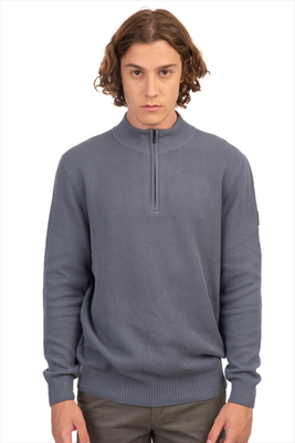High neck knitwear with 1/4 zip