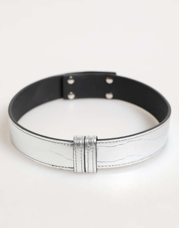 Silver textured leather gold tone metal neckband-null