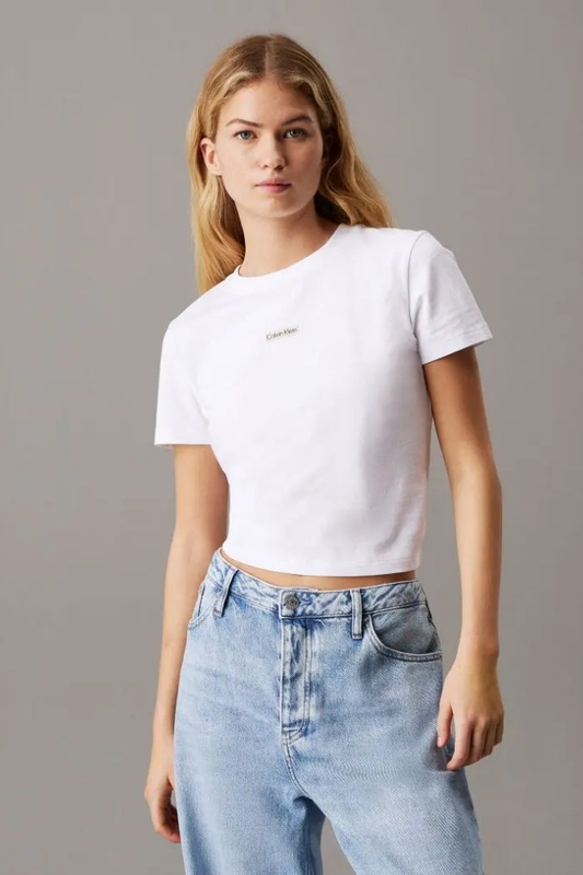 Placed institutional tee-null