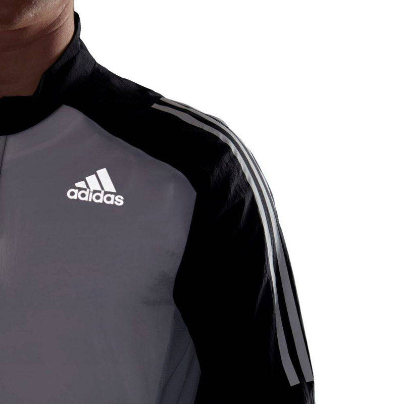 Otr track jacket image number null