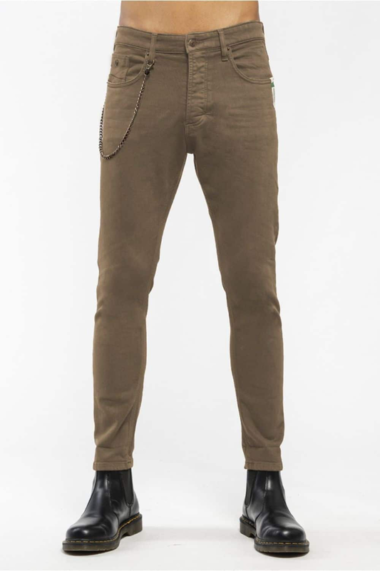 Staff nollan play colored jeans-null