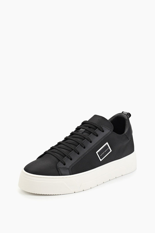 Shoes sneaker metal bold-null
