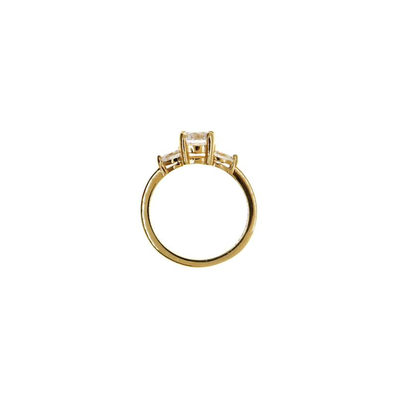 9ct yellow gold ring three stones cushion cut - 7(47)-null
