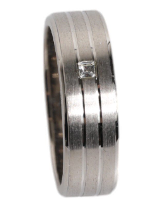 Silver tone brass clear crystal dg logo ring-null