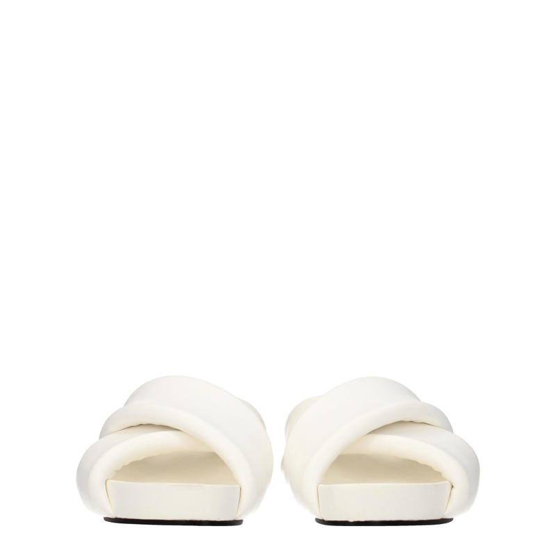 White leather slippers-null