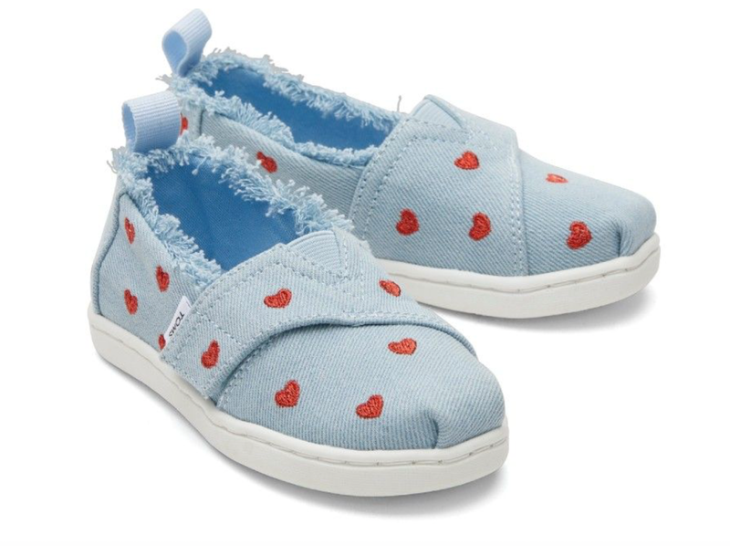 Toms tiny pastel blue washed denim / metallic embroidered hearts-null