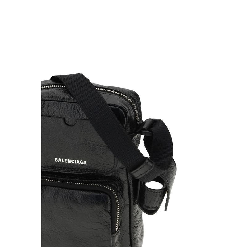 Black lamb ovis aries aries shoulder bag-null