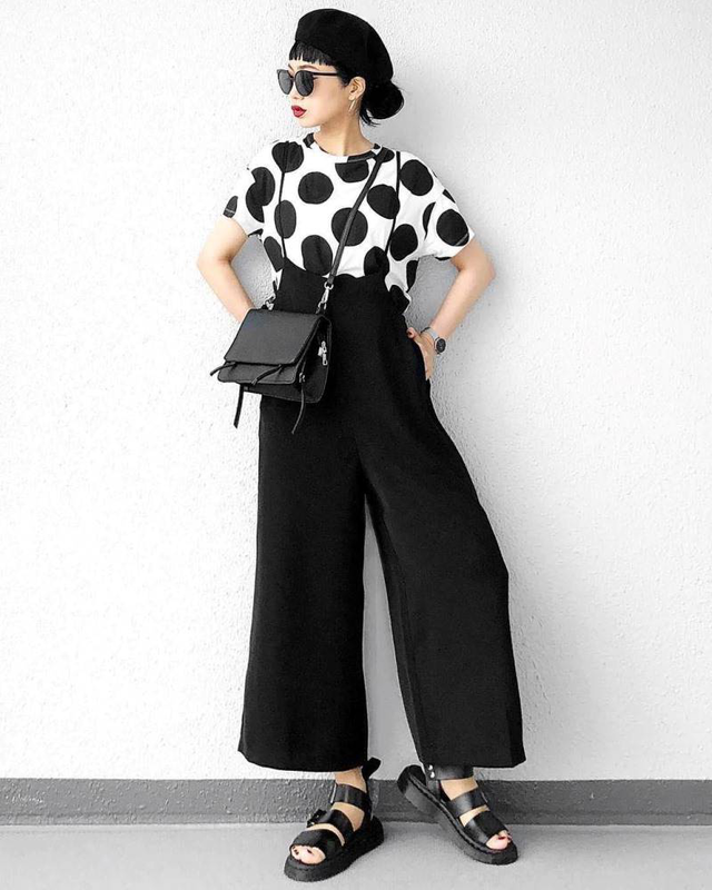 Gryphon smooth womens sandals-null