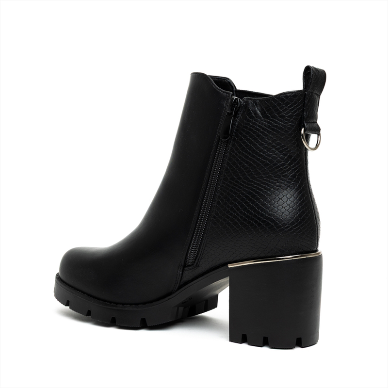 Miss belgini textured back detail medium block heel ankle boots-null