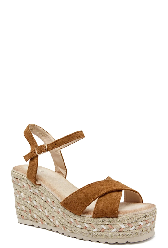 Platform sandal with strap-null