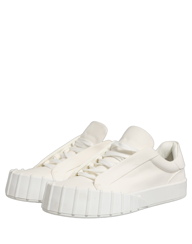 White leather low top lace up sneakers shoes-null