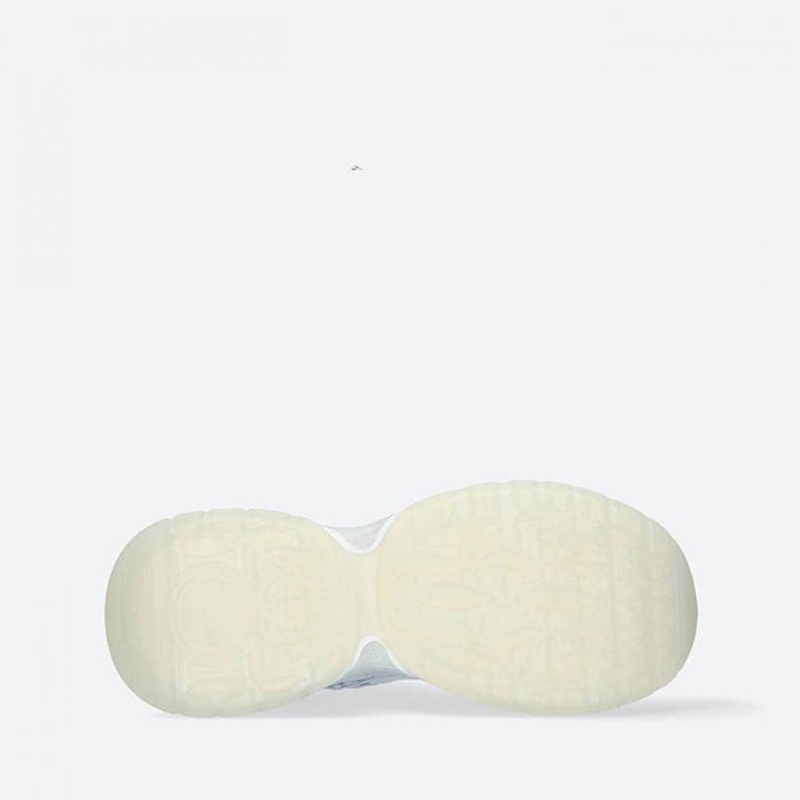 Product image: Triplet hollow vegan shoes-null